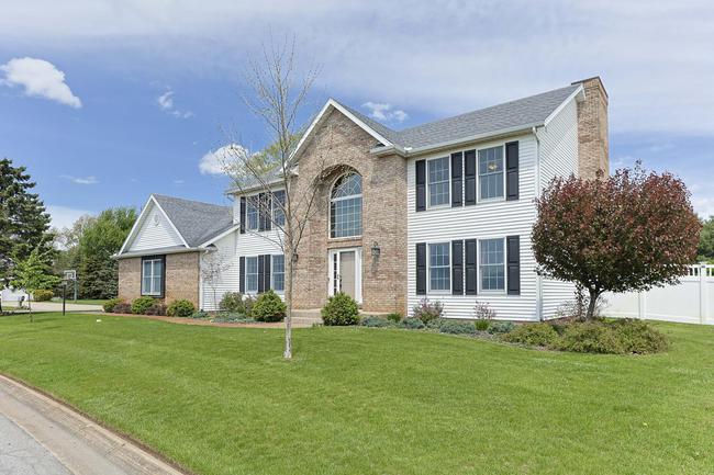 14223 Worthington Dr, IN 46530