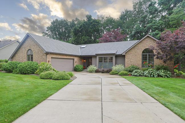16290 Oak Hill Blvd, IN 46530