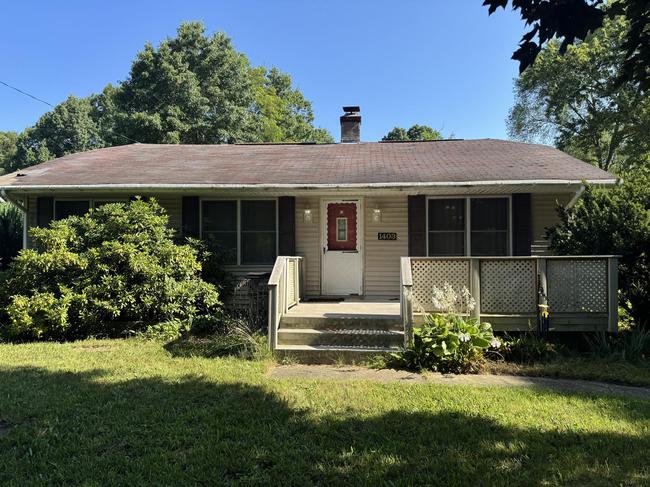 1403 Stateline Rd, MI 49120