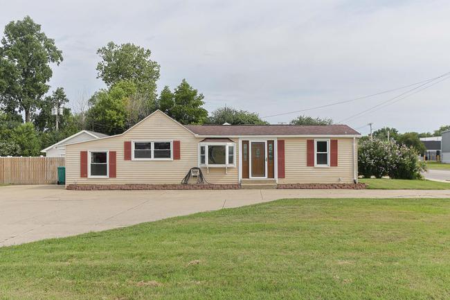 427 S Byrkit Street, IN 46544