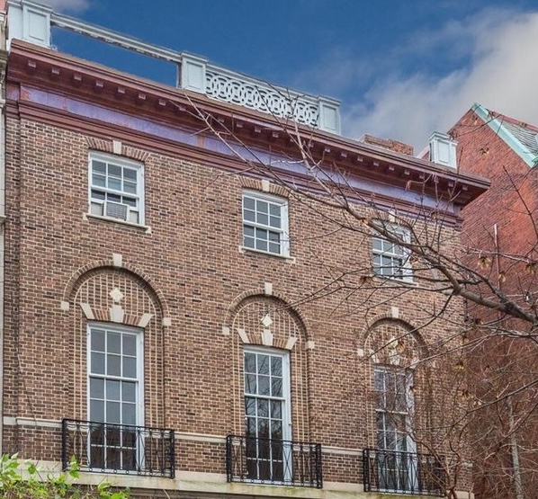 entrance of 1825 23RD ST NW