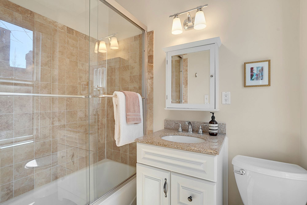 En Suite Bathroom - Second Bedroom