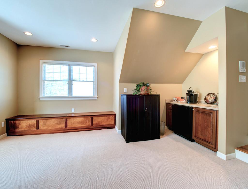 Bonus Room w/ Wet Bar and Bench w/ Storage.