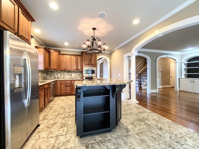 Kitchen with Granite and Stainless