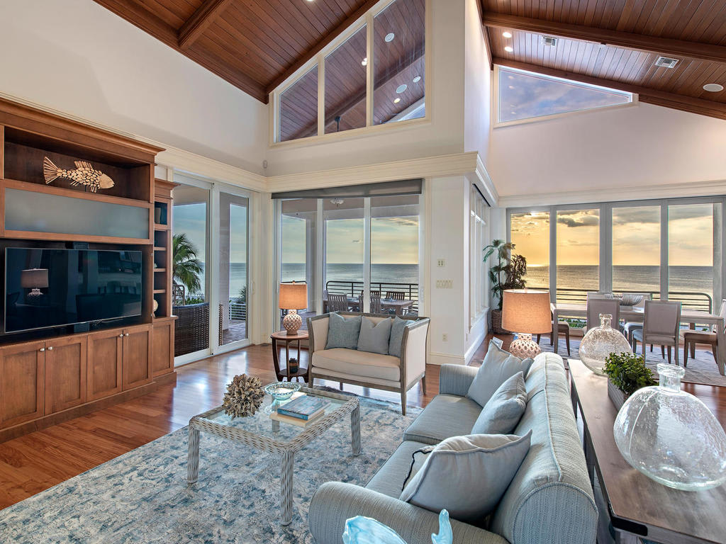 Expert Staging by Jo Ellen Nash