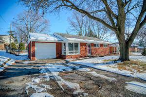 307 Hill Avenue, IL 60542
