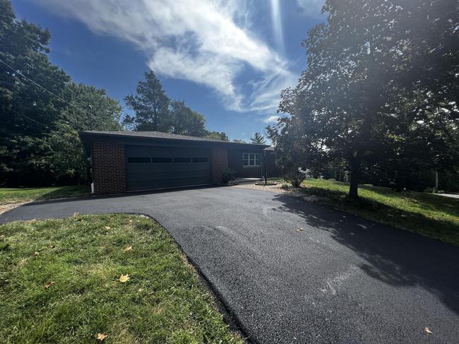 8621 Susanview Ln, OH 45244