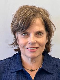 Photo of Colleen Warnock