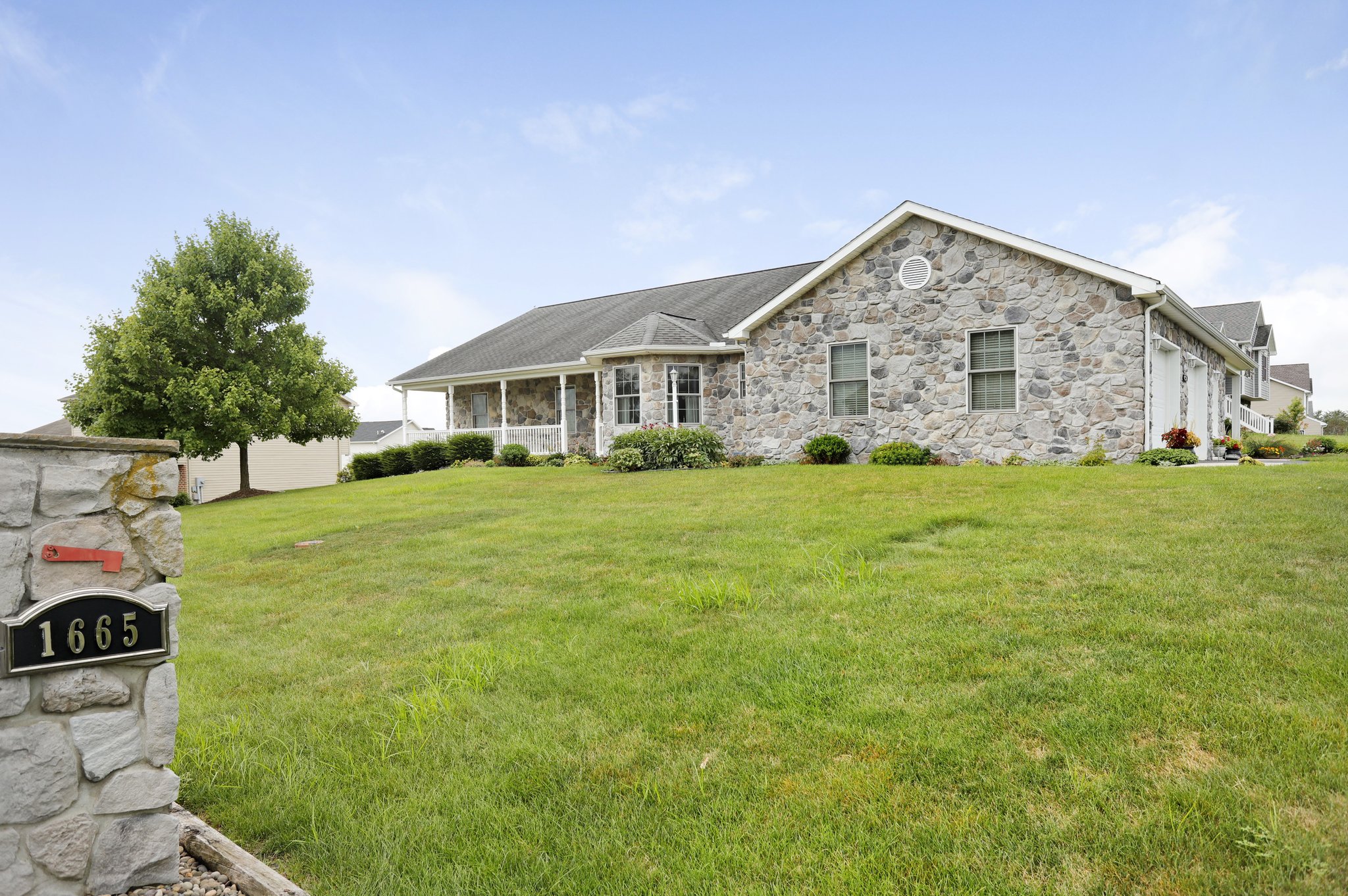 1665 Hamilton Hills Drive Chambersburg
