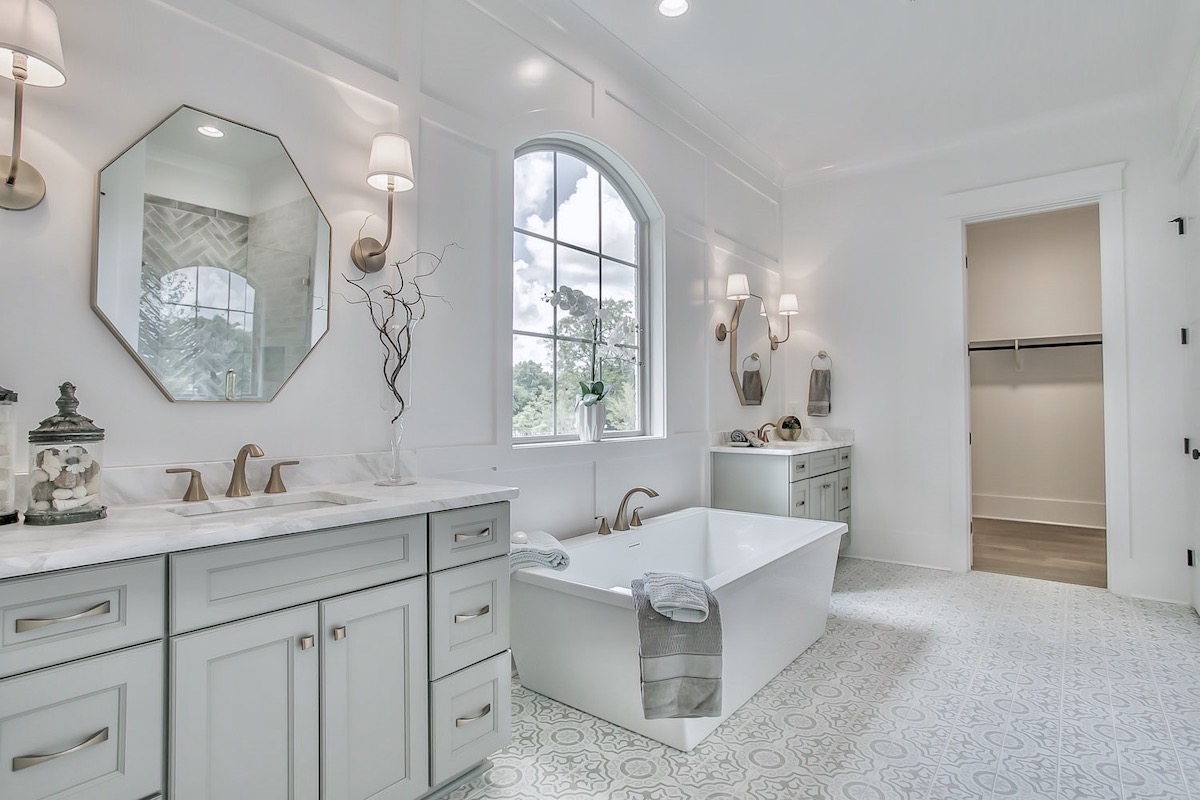 white bathroom in bishops gate home