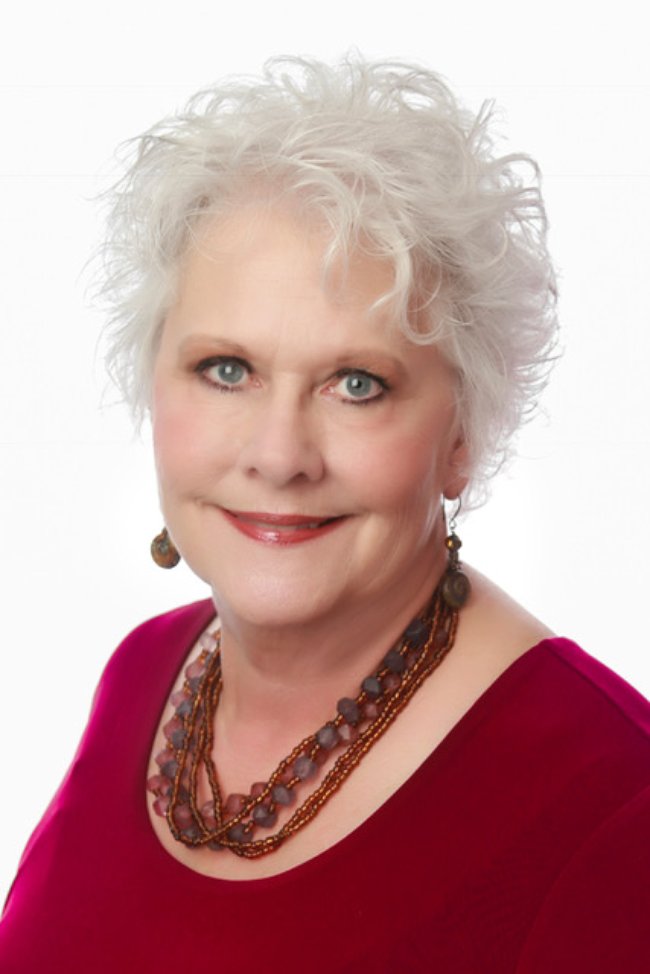 Photo of Paula Gunn,