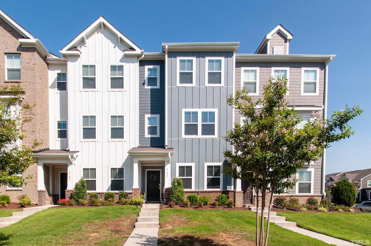 Townhome For Sale in Raleigh, NC