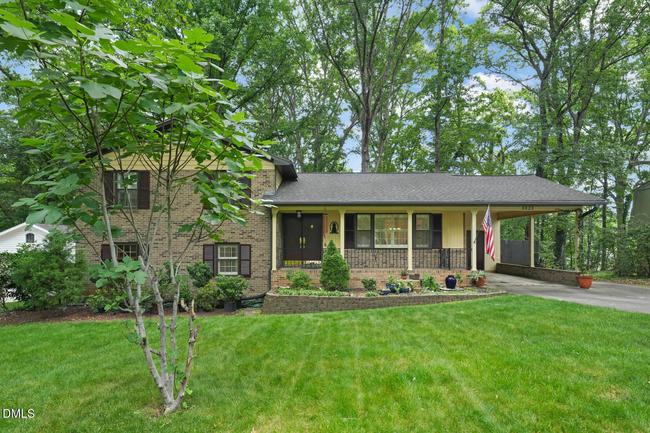 5523 Newberry Drive, NC 27609