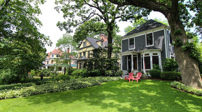 Libertyville homes near Liberty Grove
