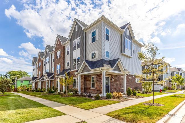 157 Yorktown Court, IL 60048