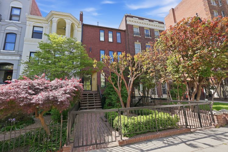 exterior of 1712 19th Street NW in Dupont Circle, Washington DC