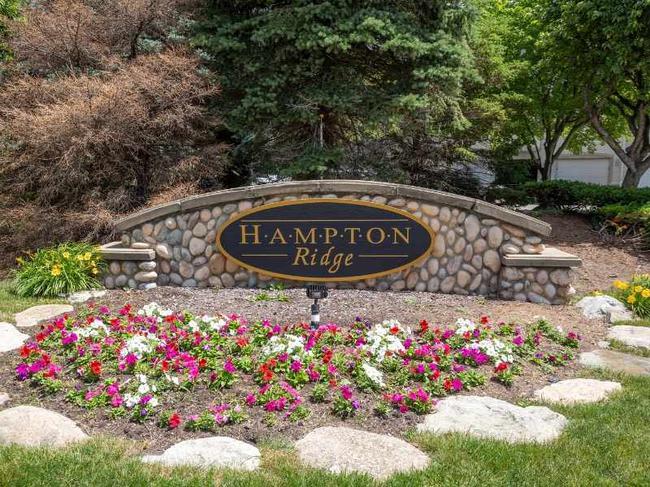 Hampton Ridge entrance