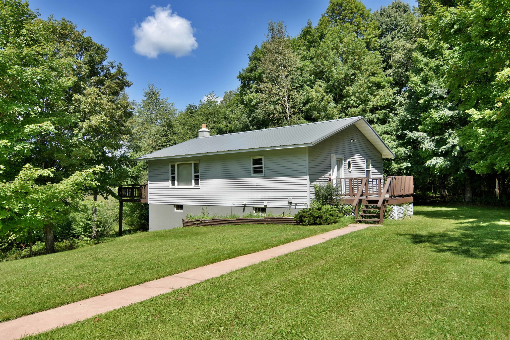 63040 Moquah Lake Road residential property for sale in Mellen Wisconsin