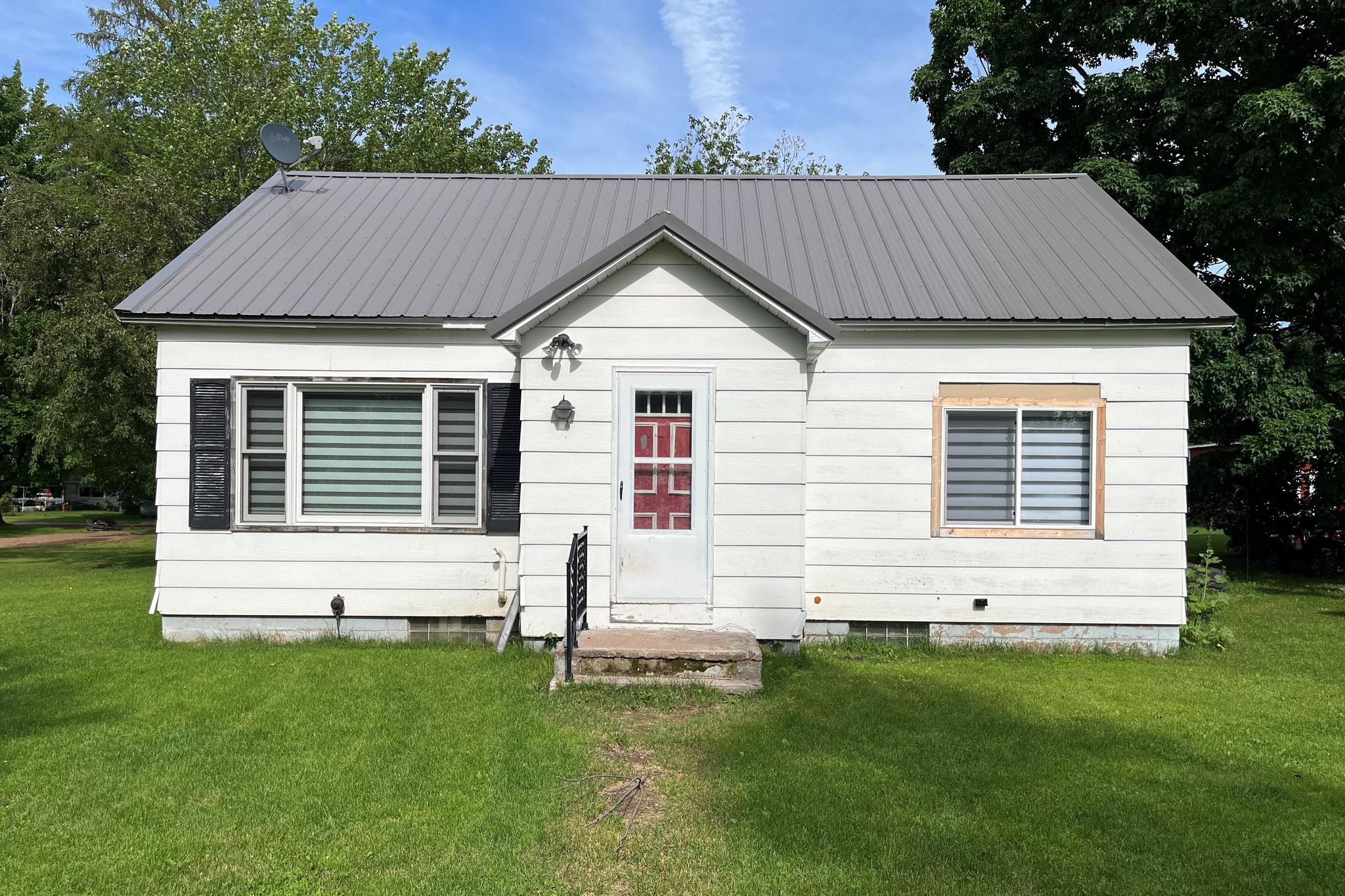 54630 Clark Avenue residential property for sale in Grand View Wisconsin