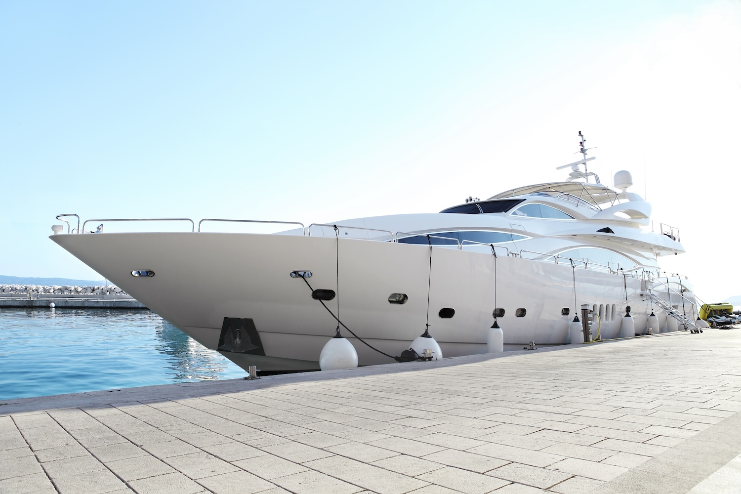 yacht
