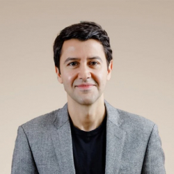 Learn more about Ari Afshar | Voyage
