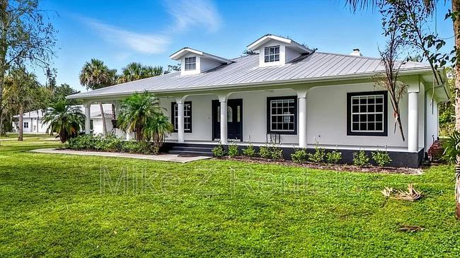 2261 Krape Rd, FL 34120
