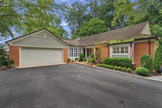 4 John Christopher Court, VA 23226