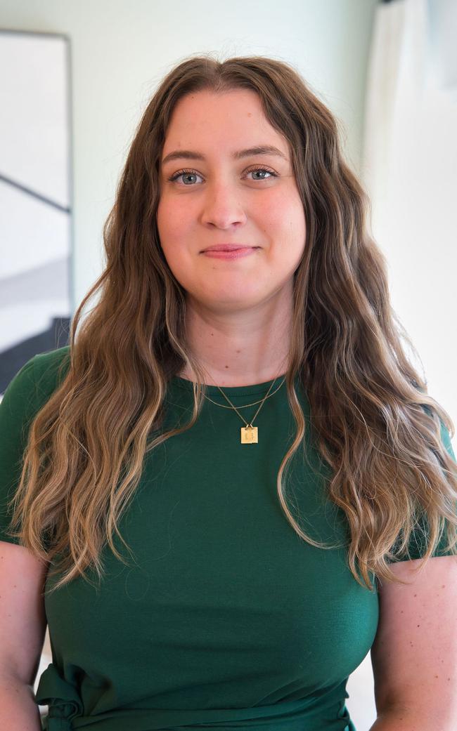 Photo of Katie Thomas