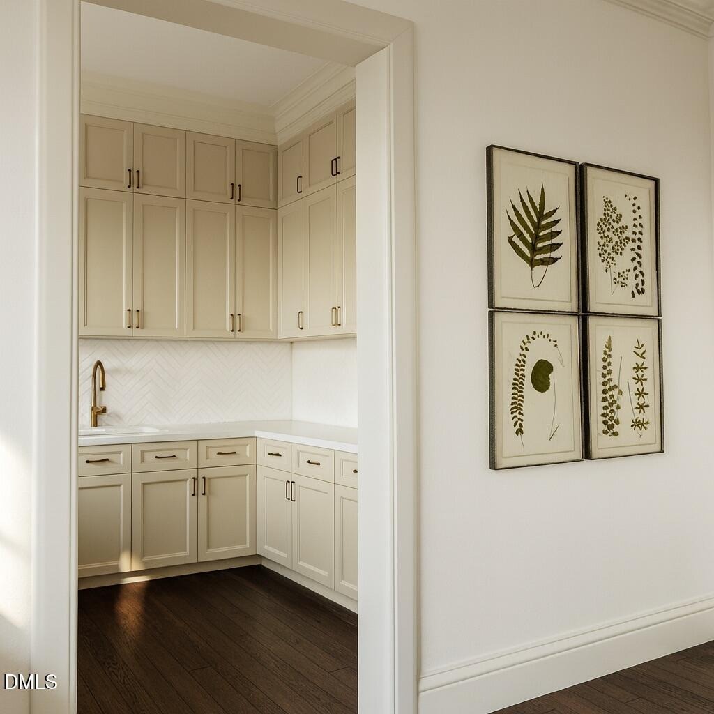Dogwood Scullery