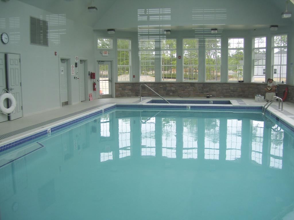 Harbor Bay Indoor Pool