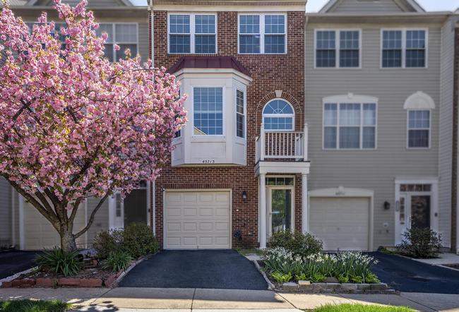 45713 Paddington Station, VA 20166