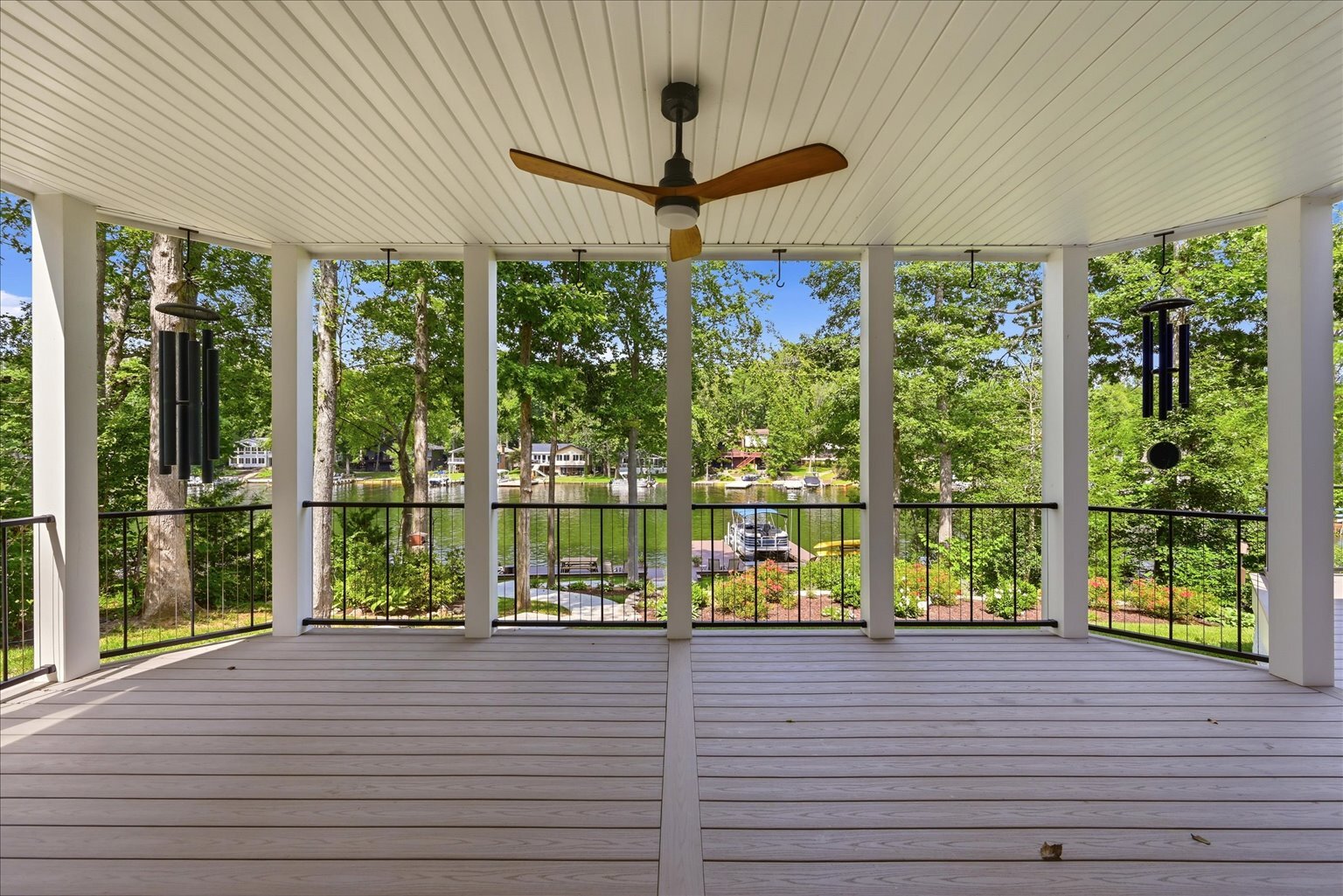 Lower Level Screened-In Porch