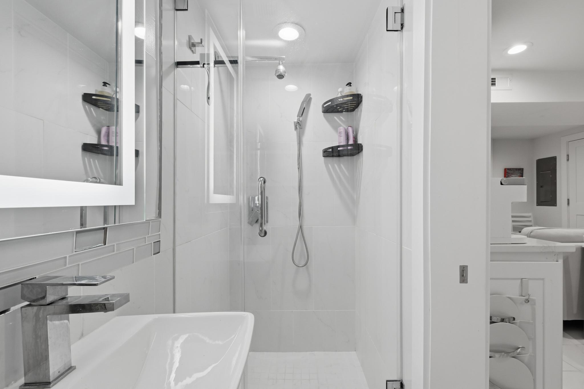 Unit T1 Bathroom Two Alternative View