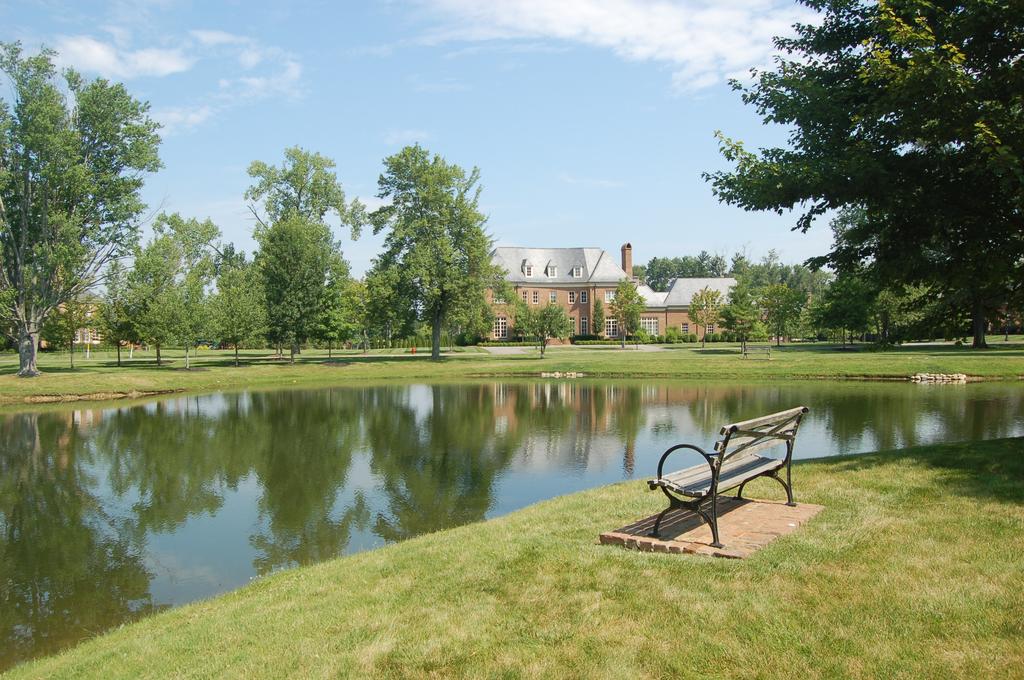Find Your Lambton Park Dream Home in New Albany Country Club