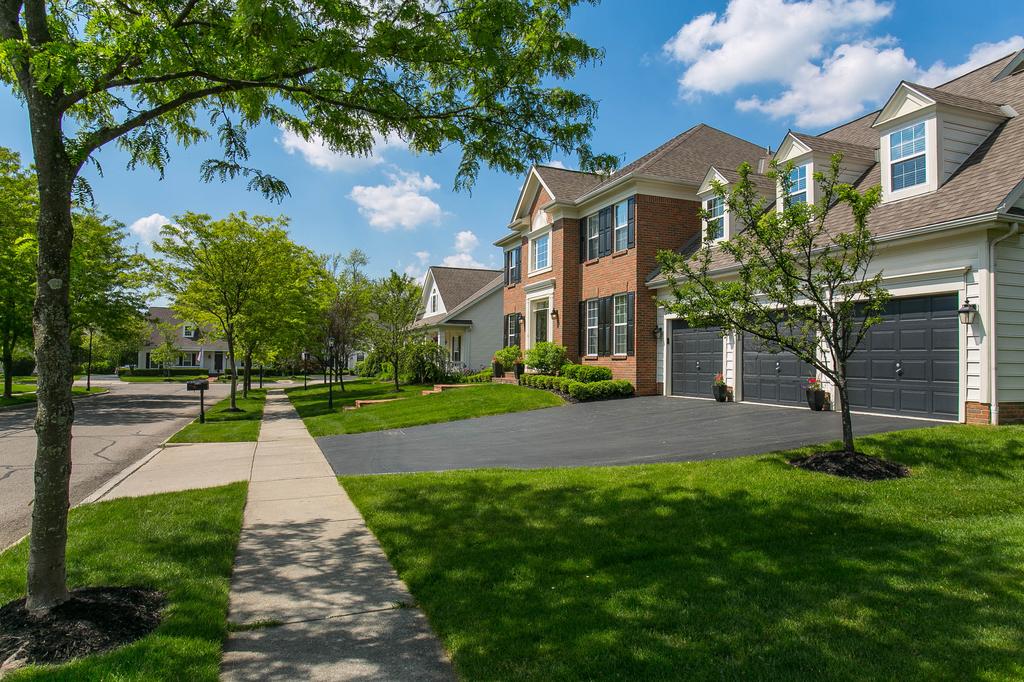 Hampsted Village Neighborhood New Albany OH Information and Resources