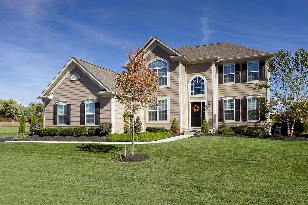 Explore Available Homes in the New Albany Links Neighborhood