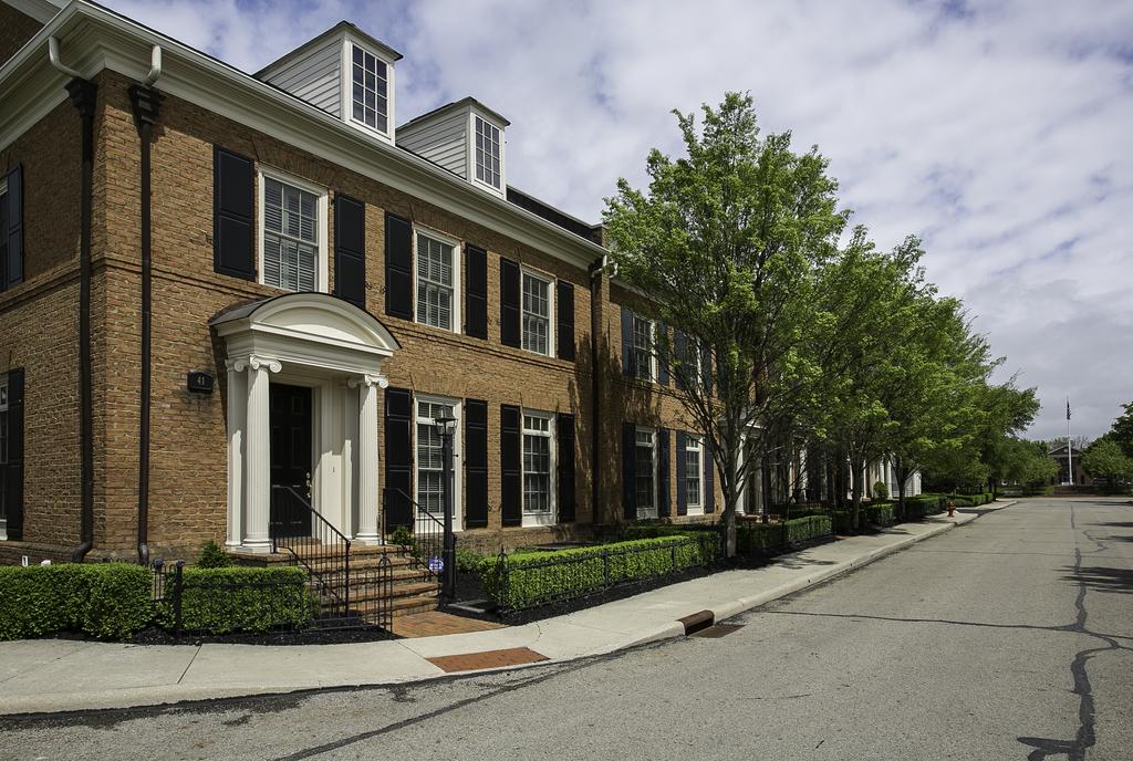 Find Keswick New Albany Country Club Townhomes