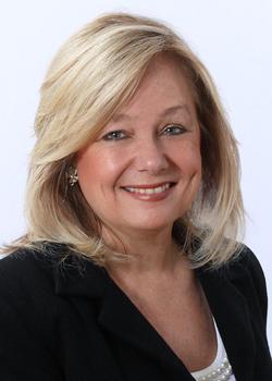 Photo of Lisa Cline