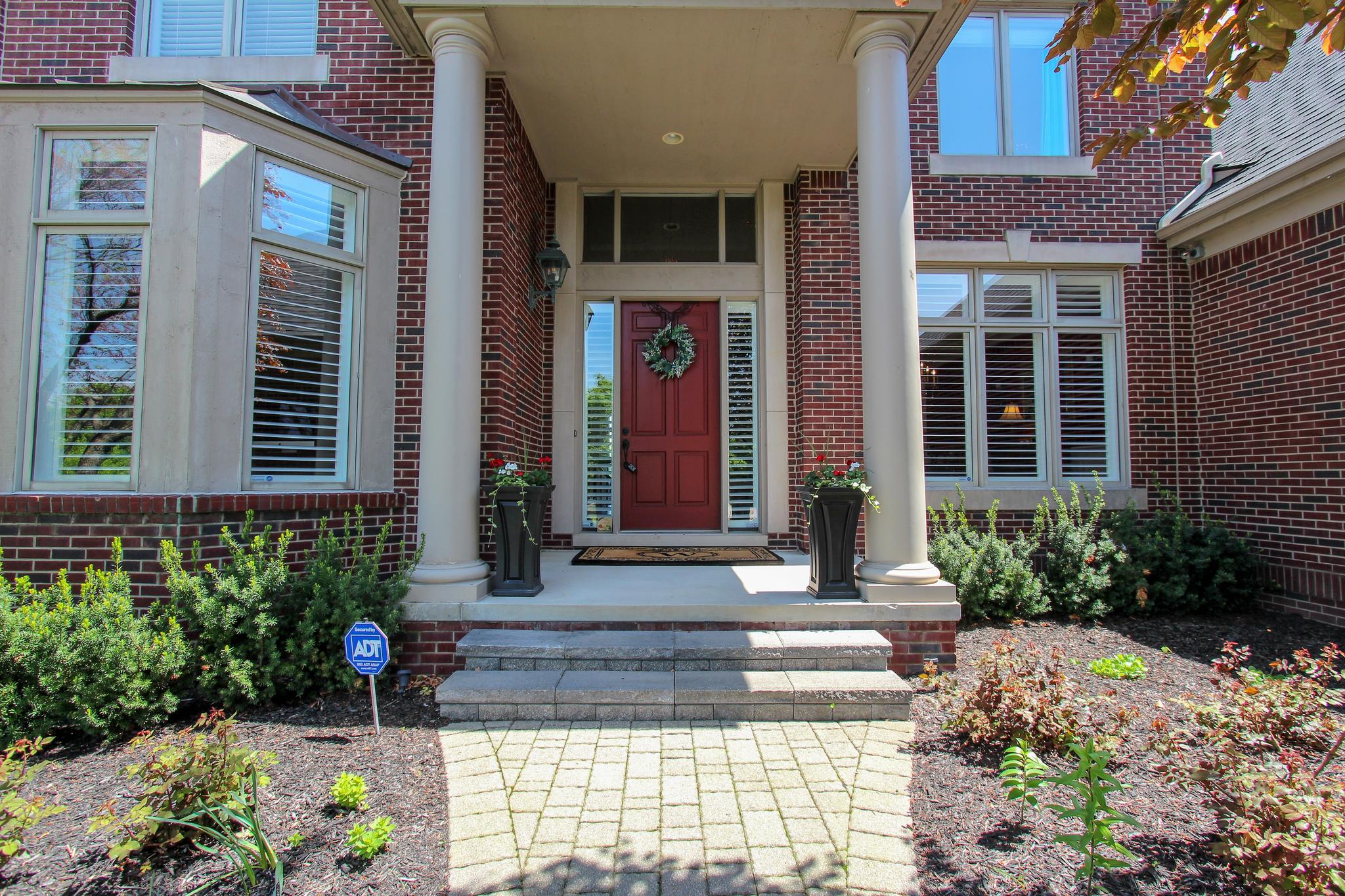 17748 Parkshore Northville, MI 48168