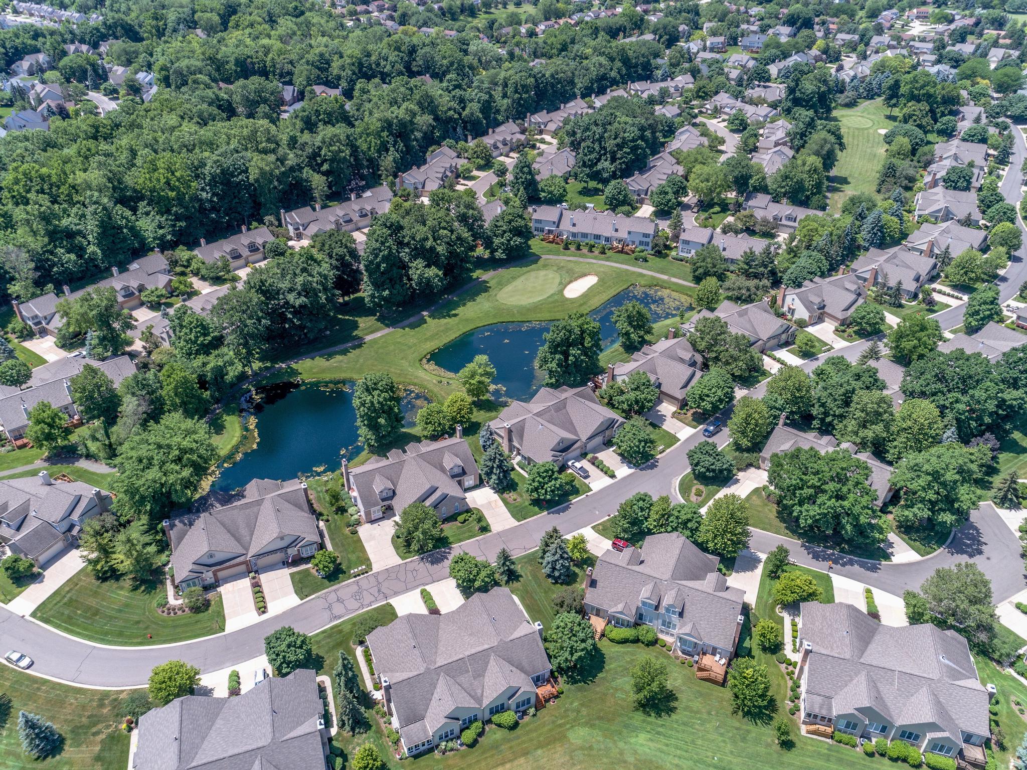 39590 Greenbrier Ct Northville, MI 48168