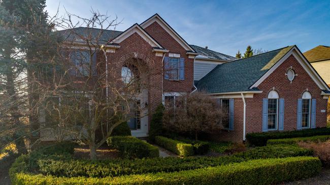 44597 Spring Hill Road, MI 48168