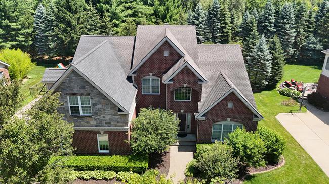 24942 Acorn Trail, MI 48374