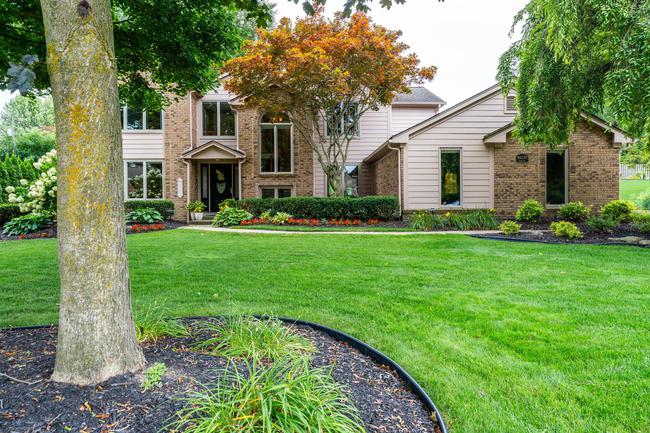 46255 Greenridge Drive, MI 48167