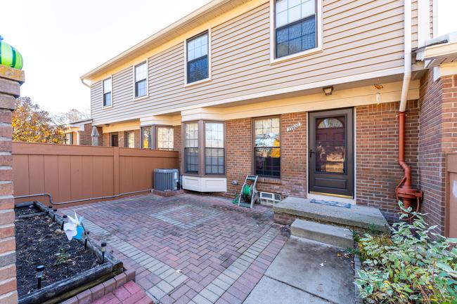 39928 Crosswinds, MI 48375