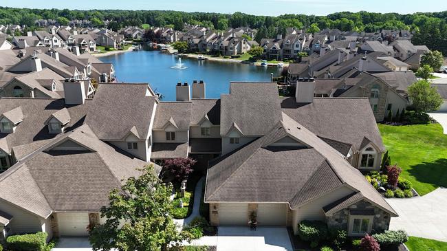 18048 W Blue Heron Drive, MI 48168