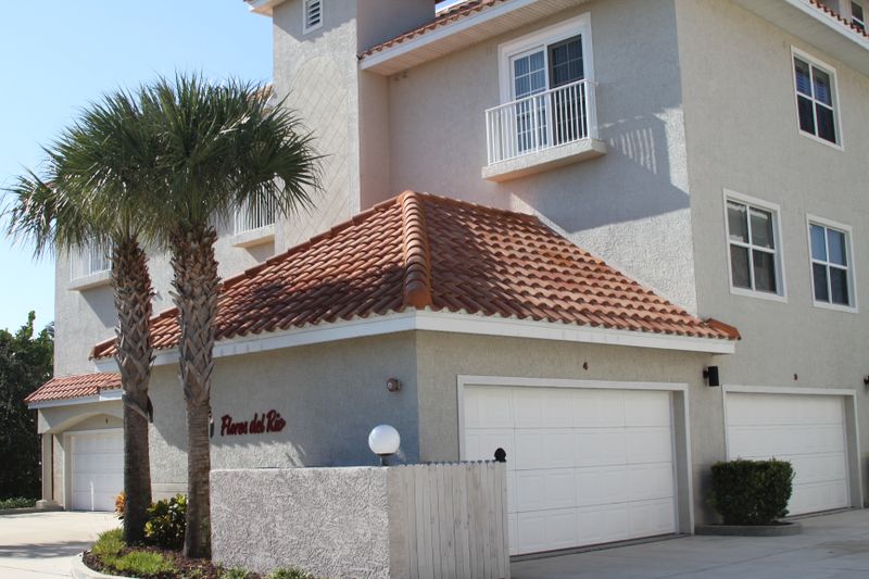 Flores Del Rio New Smyrna Beach, FL Waterfront Condos For Sale