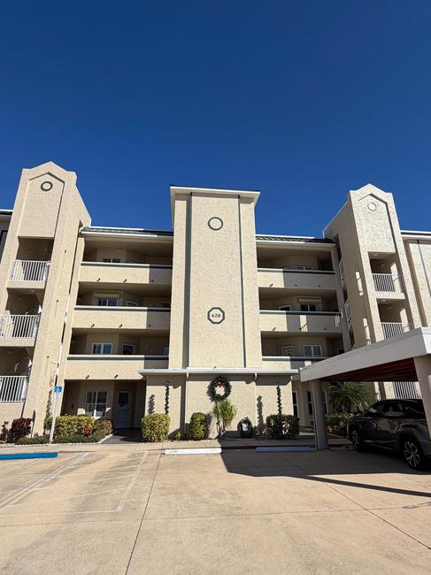 428 Bouchelle Unit 303, FL 32169