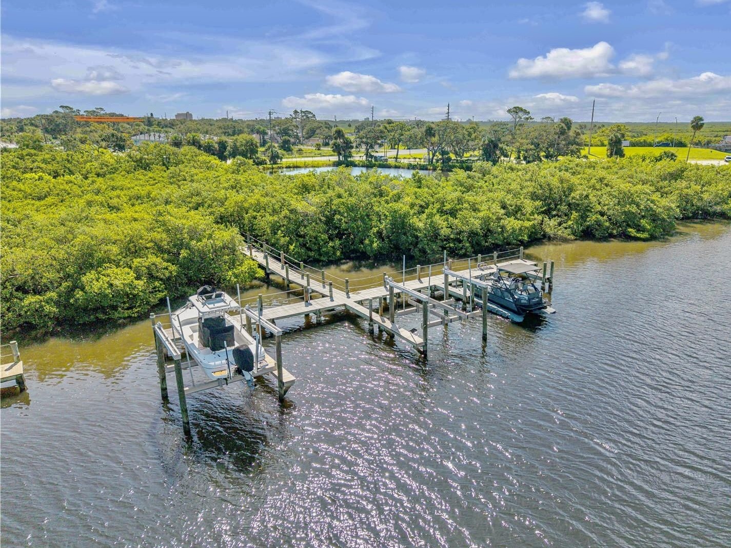 552 S Peninsula Ave For Sale
New Smyrna Beach Fl 32169
NSB Homes, Luxury & Lifestyle Experts (386)235-8588