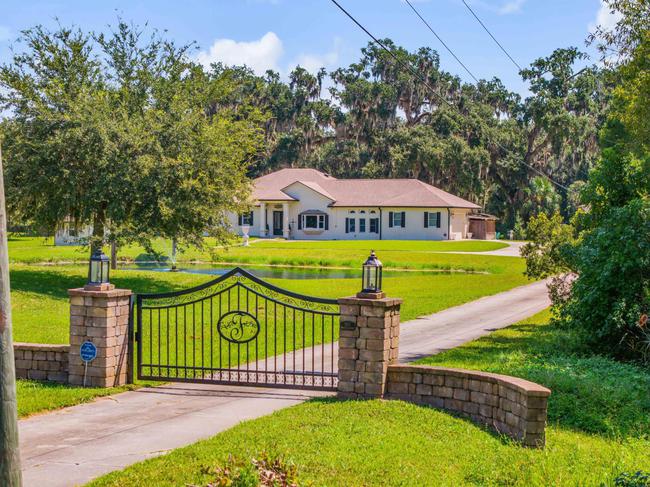 1780 Old Mission Road, FL 32132