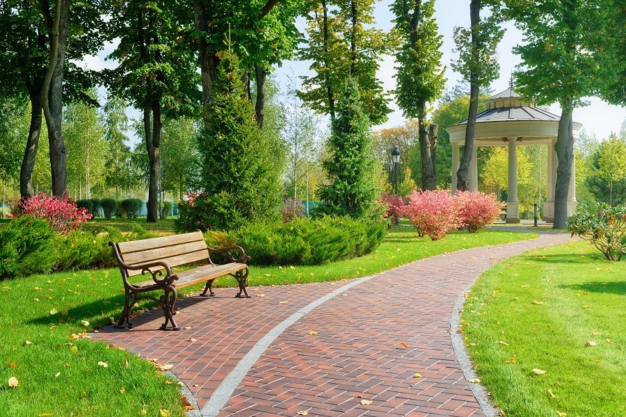 You can rest in one of Alta Vista's beautiful parks!